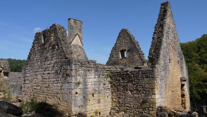 Chateau de Commarque - Maison aux contreforts