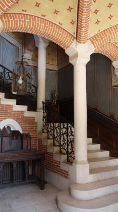 Chateau de Pupetieres - Grand escalier rdc