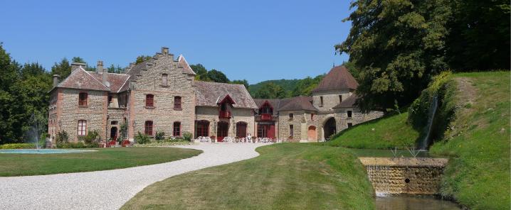 Chateau de Pupetieres - Les communs