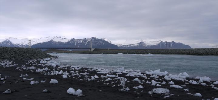 Islande - Embouchure de la lagune glaciaire de Jökulsarlon