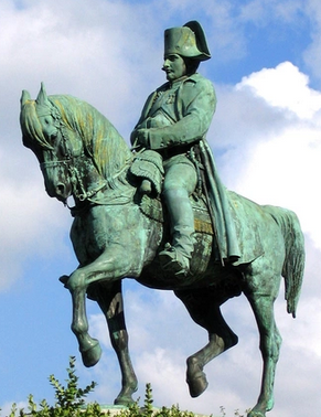 Napoleon statue equestre
